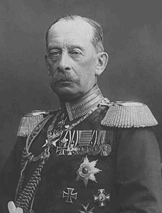 Alfred von Schlieffen 1906 (rajattu) .jpg