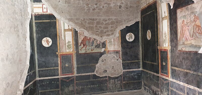 File:Ancient Roman frescos in the House of the Vettii (Pompeii)-28.jpg