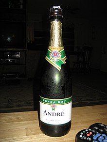 A bottle of Andre Andresparklingwine.jpg