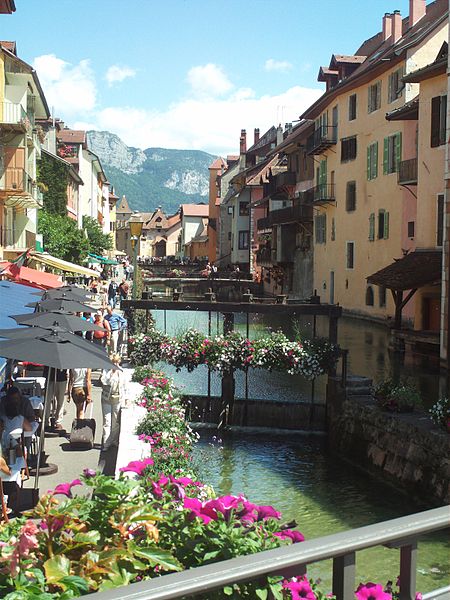 File:Annecy Oldtown.JPG