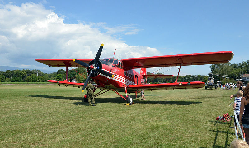 Arquivo: Antonov An-2 YL-LEI (6) .JPG