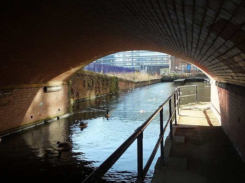 File:Ashton Canal Bridge 1 Jutland St 5126.JPG