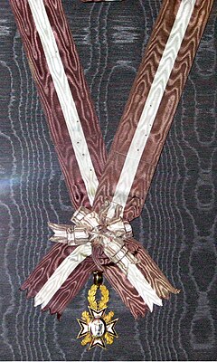 Insigna Ordinului Maria Louisa cu ribbon.jpg