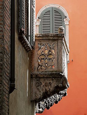 Balcone in Via Emilei a Verona.