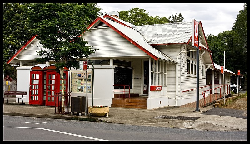 File:Belligen Post Office-2and (3151220151).jpg