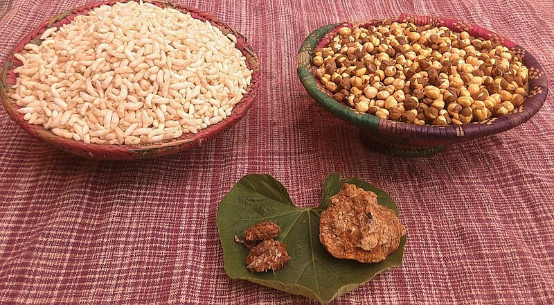 File:Bhooja or Bhoonja Indian Snack.jpg