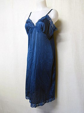 Blå underklänning från Vassarette.