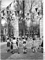 Bundesarchiv Bild 183-30259-0003, Leipzig, Clara-Zetkin-Park, Spielplatz.jpg