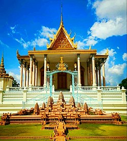 Cambodia Emerald Buddha Vihara.jpg