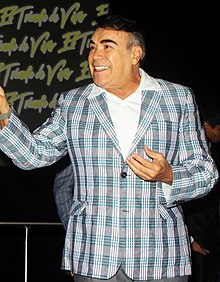 Carlos Ignacio alla presentazione del Film El Triunfo de Vivir.jpg