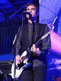 people_wikipedia_image_from Charlie Simpson