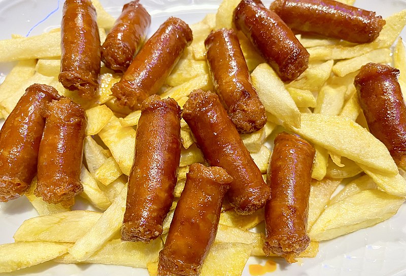 File:Chistorra con pataques frites.jpg