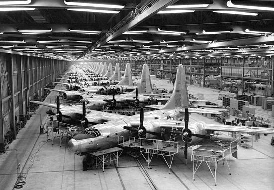 TB-32s being assembled at Consolidated's Fort Worth factory