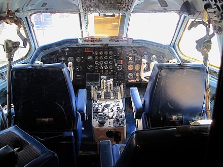 Convair 880 cockpit