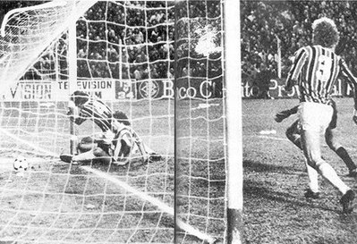 Copa Libertadores 1983 - Estudiantes 3 x 3 Grêmio Photo 2.jpg