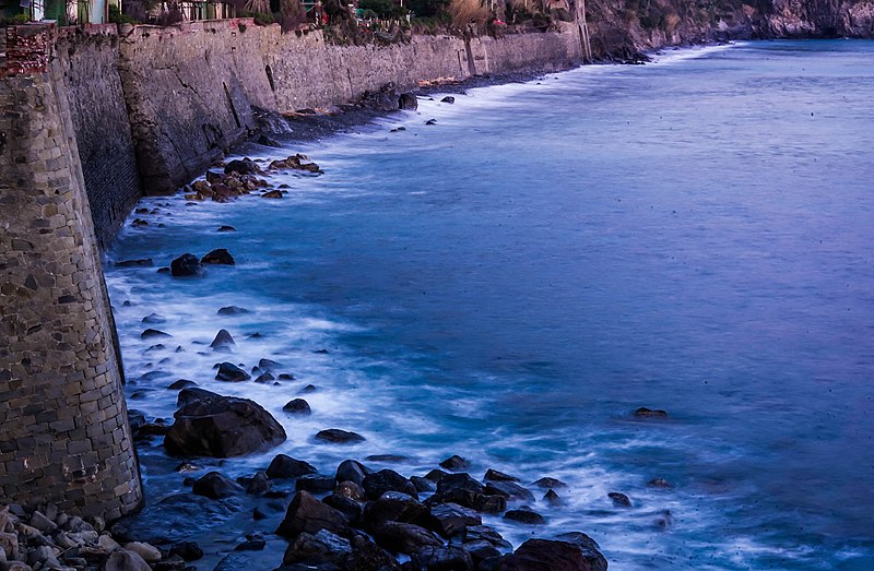 Fájl: Corniglia Beach Cinque Terre.jpg