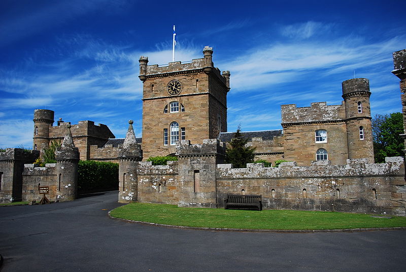 File:Culzean Castle 21.jpg