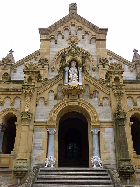 File:Derio - Cementerio de Bilbao 005.jpg