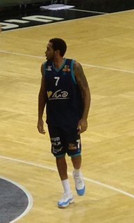 <span class="mw-page-title-main">Derwin Kitchen</span> American basketball player