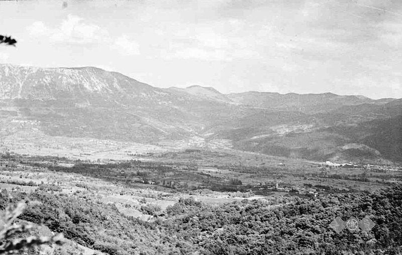 File:Desno del Vipave, nato Vrhpolje, Duplje in Budanje 1958.jpg