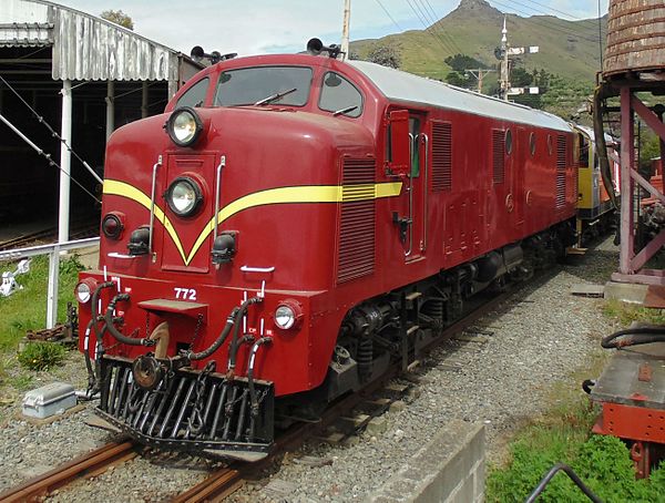 Image: Dg 772 on the Ferrymead Railway with DE 1429 in September 2014