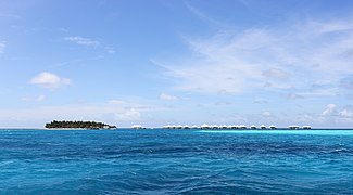 Diamonds Thudufushi Beach and Water Villas, май 2017 -01.jpg