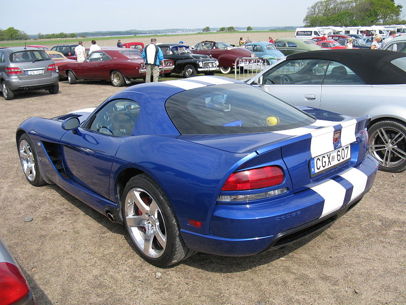 File:Dodge Viper GTS (7320934160).jpg