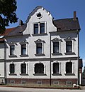 Residential house in semi-open development