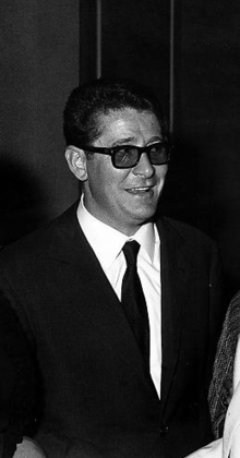 Ermanno Olmi alla Mostra del Cinema di Venezia nel 1965.png