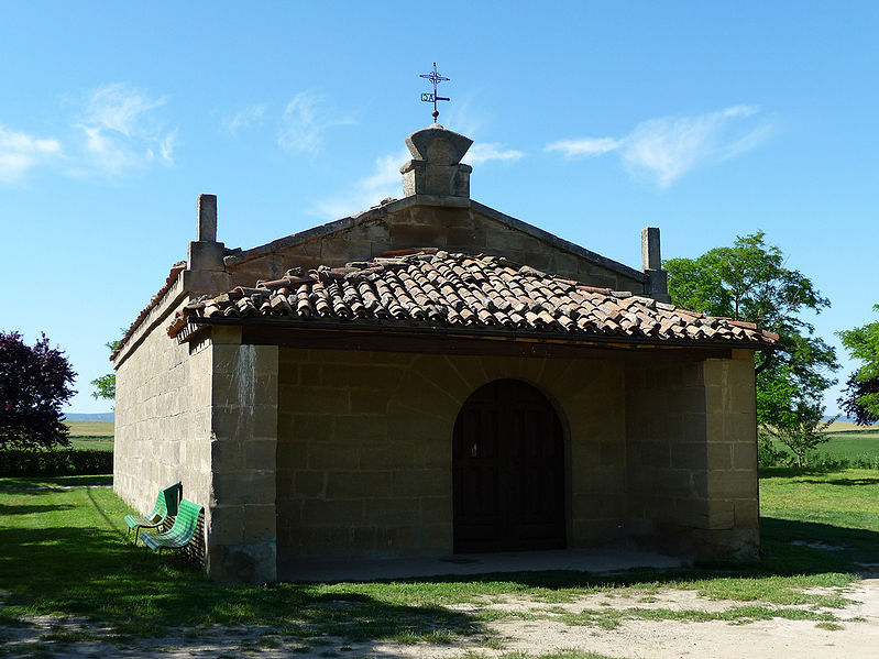 File:Ermita de San Isidro - Herramélluri.jpg