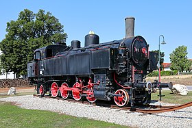 Ernstbrunn - Denkmallokomotive ÖBB 93.1364.JPG