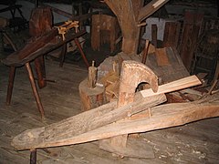 Fabrication des essis (tuiles en bois).