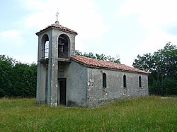 Zapotok, rimokatolička crkva "Sv. Gertruda" (Genderca) na vrhu Korada (812 m.i.m) najvišem vrhu Goriških brda