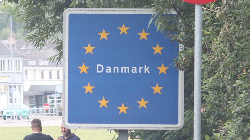 File:Grenzschild Danmark 2011.jpg