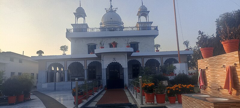 File:Gurudwara shri guru teg bahadur ji, village Dugal kalan.jpg