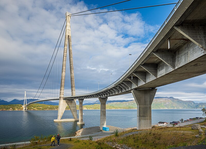 File:Hålogalandsbrua over Rombaken in Narvik, Nordland, Norway, 2023 September - 3.jpg