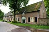 Haanwijk: boerderij met schuur