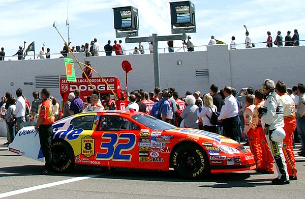 The No. 32 Tide-sponsored car in 2005