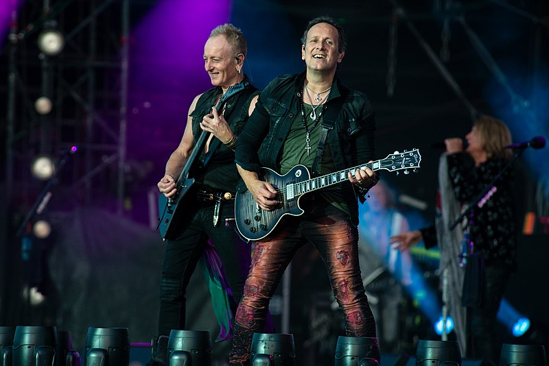 File:Hellfest2019DefLeppard 06.jpg