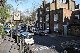 <span class="mw-page-title-main">Holly Hill, Hampstead</span> Street in London, England