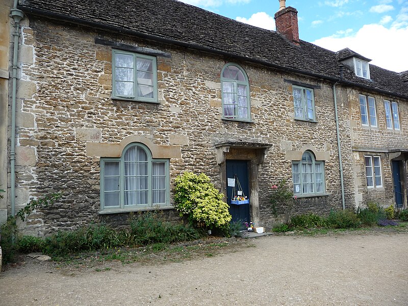 File:House in Lacock 08.jpg