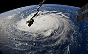 محطة الفضاء الدولية مرت فوق الإعصار أمس والتقطت كاميرتها هذه الصورة
