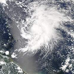 Huracán Philippe, 18 de julio de 2005 a las 0:00 UTC