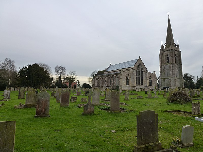 File:In the graveyard at Fleet, Lincolnshire - geograph.org.uk - 2736903.jpg