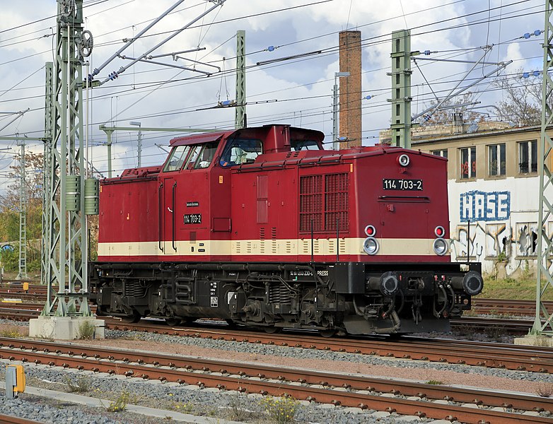 File:J40 591a Bf Halle (S) Hbf, 114 703.jpg