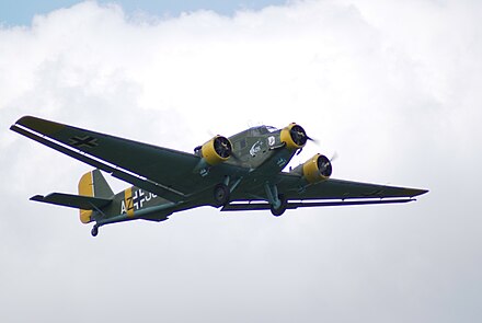 Ju 52. Юнкерс ju-52. Юнкерс 52 самолет. Junkers "ju-52", бомбардировщик-транспортный самолет.