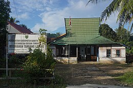Kantor lurah Tamiang Layang