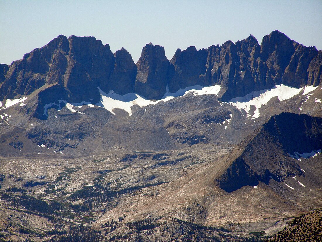 Kaweah Peaks Ridge