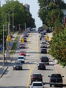 South end of King Edward Avenue passing through the University of Ottawa campus King Edward Ave mosbo6.jpg