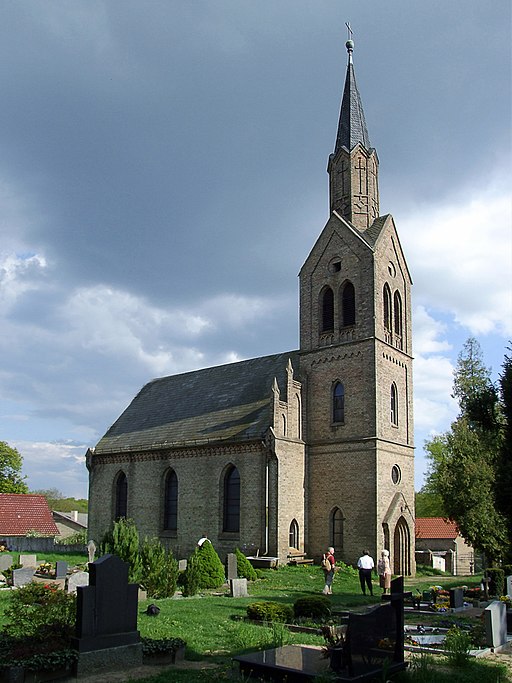 Kirche lanke aussen rr